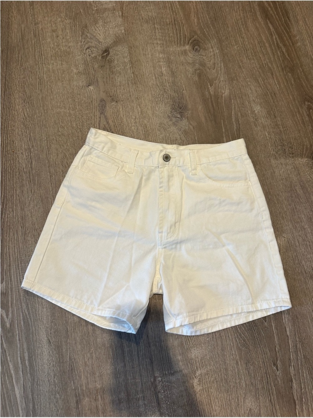 Brandy Melville White High-Rise Casual Shorts